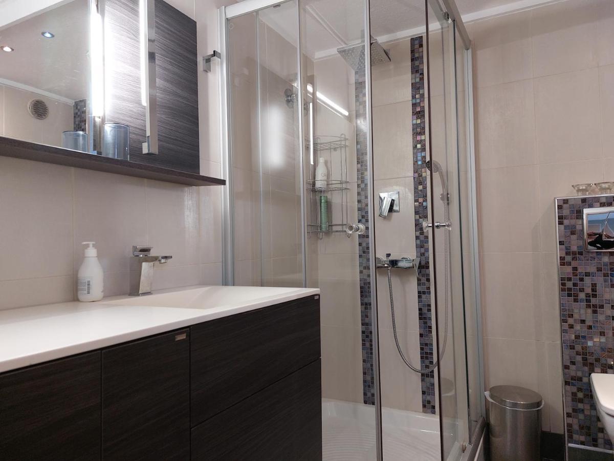Ρετιρέ Στο Κέντρο Της Κατερίνης Apartment Luaran gambar